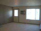 $685 / 2br - ft² - 2 Bd/2 Bath or 2 Bd/1 Bath FREE HEAT & CABLE (South of West