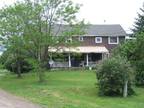 $525 / 2br - carriage house country setting (EAST MEREDITH/DAVENPORT) (map) 2br