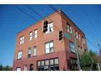 $795 / 3br - 1200ft² - 3/1 Brownstone Apartment near campus- custom, big