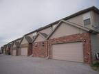 $775 / 3br - ft² - Town Home 2 Car Attached Garage (Ozark