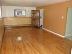 $725 / 2br - 1200ft² - Garden Level Apt in Duplex (Fort Atkinson) 2br bedroom