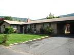 $670 / 2br - Lovely, Clean, Quiet 2 bdrm 1ba Duplex with Covered Parking - H720S