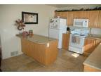 $866 / 3br - 1402ft² - Townhouse For Rent (Logan) (map) 3br bedroom
