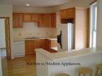 $2150 / 5br - 1690ft² - Great 5 Bedroom Duplex Near Campus/Downtown (208 N