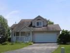 $1200 / 3br - 2500ft² - Large 2 story on cul-de-sac with finished basement/full
