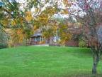 $800 / 3br - 1288ft² - 3 bedroom house (829 Indian Valley Rd