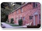 1 & 2 BD Spacious Apartments , 2BD Townhouses, Laundry, Eat in Kit