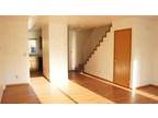 $725 / 2br - **2 bed 2 bath Apartment ** (FREE CABLE) 2br bedroom
