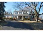 Farmington Hills, MI, Oakland County Home for Sale 4 Bedroom 3 Baths