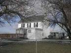 $1500 / 4br - Beautiful 2 story Farm House w/ Many Extras (Martinsburg
