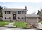 Beautiful 5 BD home in Woodinville
