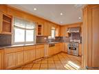 $3200 / 4br - Large Family Home w/Updated Kitchen!