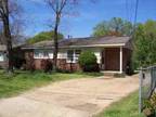 $650 / 3br - Nice house in Highland Gardens!! (2131 Yarbrough Cir) 3br bedroom