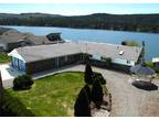 Lake Front Rancher - Amazing Property!