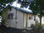 $325 / 1br - Available Nov. 14th ( 1/2 Idaho St. Kamiah) 1br bedroom