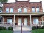 $825 / 2br - Newly renovated 2 bed, 1 bath Apt. with OSP (209 E.