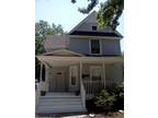 $650 / 2br - Newly Renovated Upper Unit in Downtown Holland (17th Street) (map)