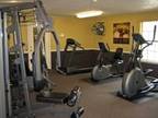 $975 / 2br - 831ft² - Beautiful Spacious Rooms, Extra Closet area