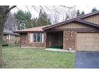 $ / 2br - 1300ft² - 2br 1 bath ranch stainless steel kitchen fireplace jacuzzi