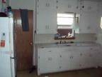 $1200 / 4br - Close to UNI (1202 W10 St) (map) 4br bedroom