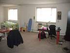 $800 / 1br - Ideal studio Sublet from May18-late Aug (Centre Ave