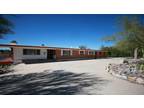 $2400 Foothills Beauty! 5bd/4ba w/private pool!