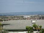 $1625 / 1br - Large clean 1BR in the Belmont Hills with a Bay View