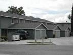 $725 / 2br - Two bedroom 1.5 bath townhome awaits you! (Hanford) (map) 2br
