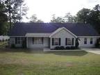 $900 / 3br - 1850ft² - Large Ranch home 3br 2b plenty of storage (North
