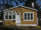$575 / 1br - house close to shopping and downtown ( w3rd, Dubuque) 1br bedroom