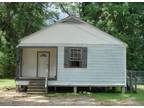 $450 / 2br - Close to Downtown (521 Louise Street) (map) 2br bedroom