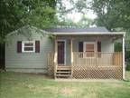$695 / 3br - 3 BD w/nice fenced yard 3br bedroom