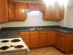 $650 / 2br - 824ft² - Charming 2 Br Cottage