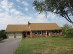 $1650 / 4br - 3000ft² - LARGE HOME, BIG LOT (Waynesboro) 4br bedroom