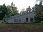 $2300 / 2br - 1200ft² - Single Family House Skyline Blvd Woodside 2br bedroom