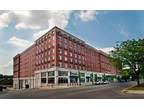 $2299 / 4br - 1558ft² - In Bloomington SHORT TERM? Come to Smallwood!