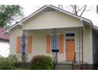 $950 / 2br - NICELY-RENOVATED 2BR COTTAGE WITH GARAGE & FENCED YARD!