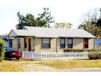 $725 / 2br - ft² - Available In June! Cute Navy Point Home (305 West Sunset