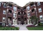 $895 / 2br - Stunning renovations near Creighton! (On The Creighton Shuttle)