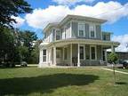 $400 / 5br - 2 Roommates wanted (Whitewater) 5br bedroom