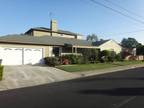 $5750 / 5br - 2730ft² - Beautiful 2,730 sq ft home in desirable White Oaks!