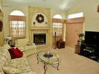 $1995 / 2br - 1384ft² - Beautiful 2BR/2BA House across from Golf Course