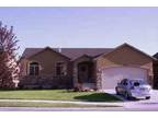 $1275 / 3br - 2500ft² - Great 3 Bedroom Home on Golf Course Lot (Eagle