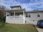$900 / 4br - ft² - 4bd/2ba Home in Byrneswood Subdivision w Tons of Character!