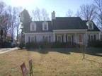 $1195 / 3br - 2333ft² - 223 Hillcrest Drive (Harrisburg) 3br bedroom