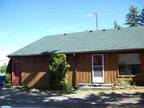$600 / 2br - 800ft² - Roomy unit with large yard (Four Lakes