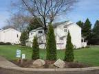 $685 / 2br - 880ft² - Townhouse, W/D, pool, private patio, covered parking