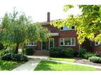 East Hill Garden : 2 bd 1 ba -