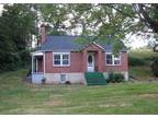 $1200 / 4br - 4 BD 1 BA (Boone, NC) 4br bedroom