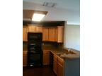 $975 / 3br - 1200ft² - 3 bed 2 bath Townhome w/ private fenced yard!